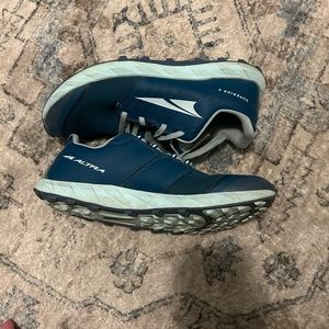 Women’s Altra Running Shoes Size 10.5